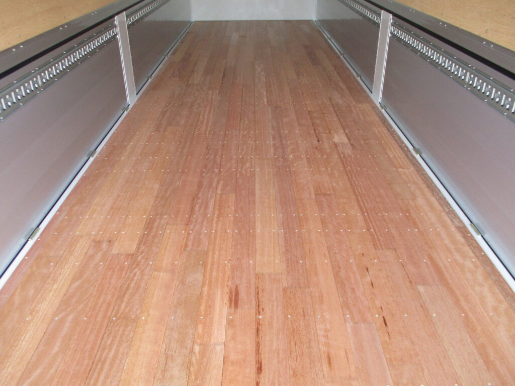 トラック画像09